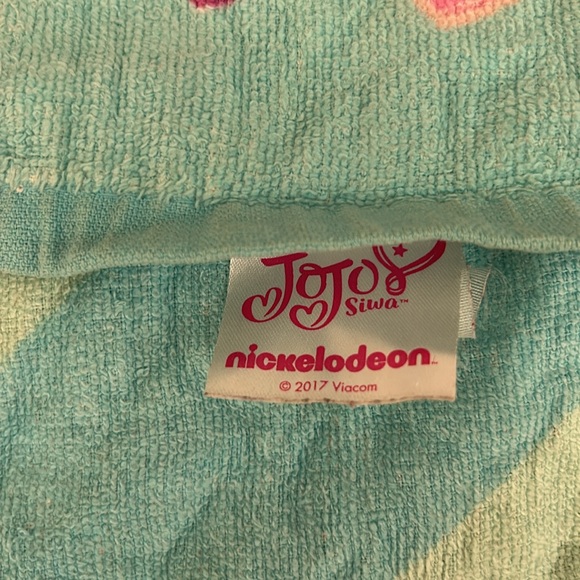 Jojo Siwa Towel Set - Picture 3 of 12